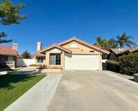 Building Photo - 24399 Oakridge Cir