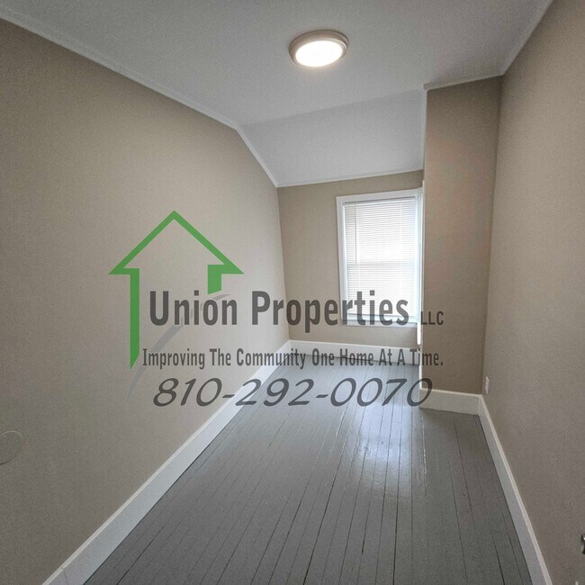 Building Photo - 516 Glenwood Ave