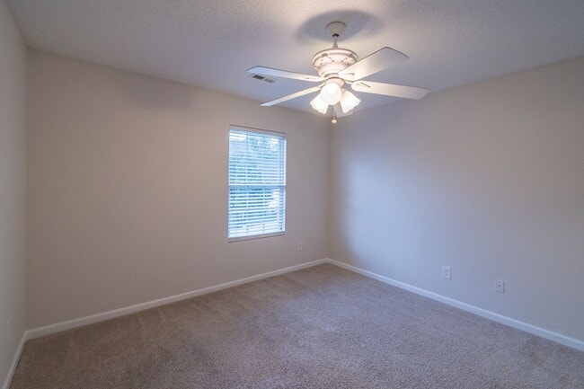 Building Photo - Spacious Home with Oversized Bedrooms & Op...