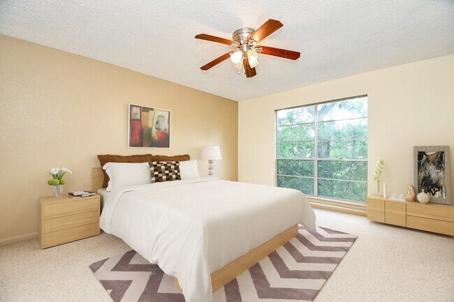 Building Photo - 6533 Bayou Glen Rd