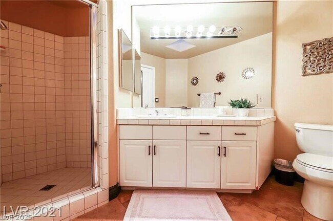 Building Photo - 2237 Fiero Dr