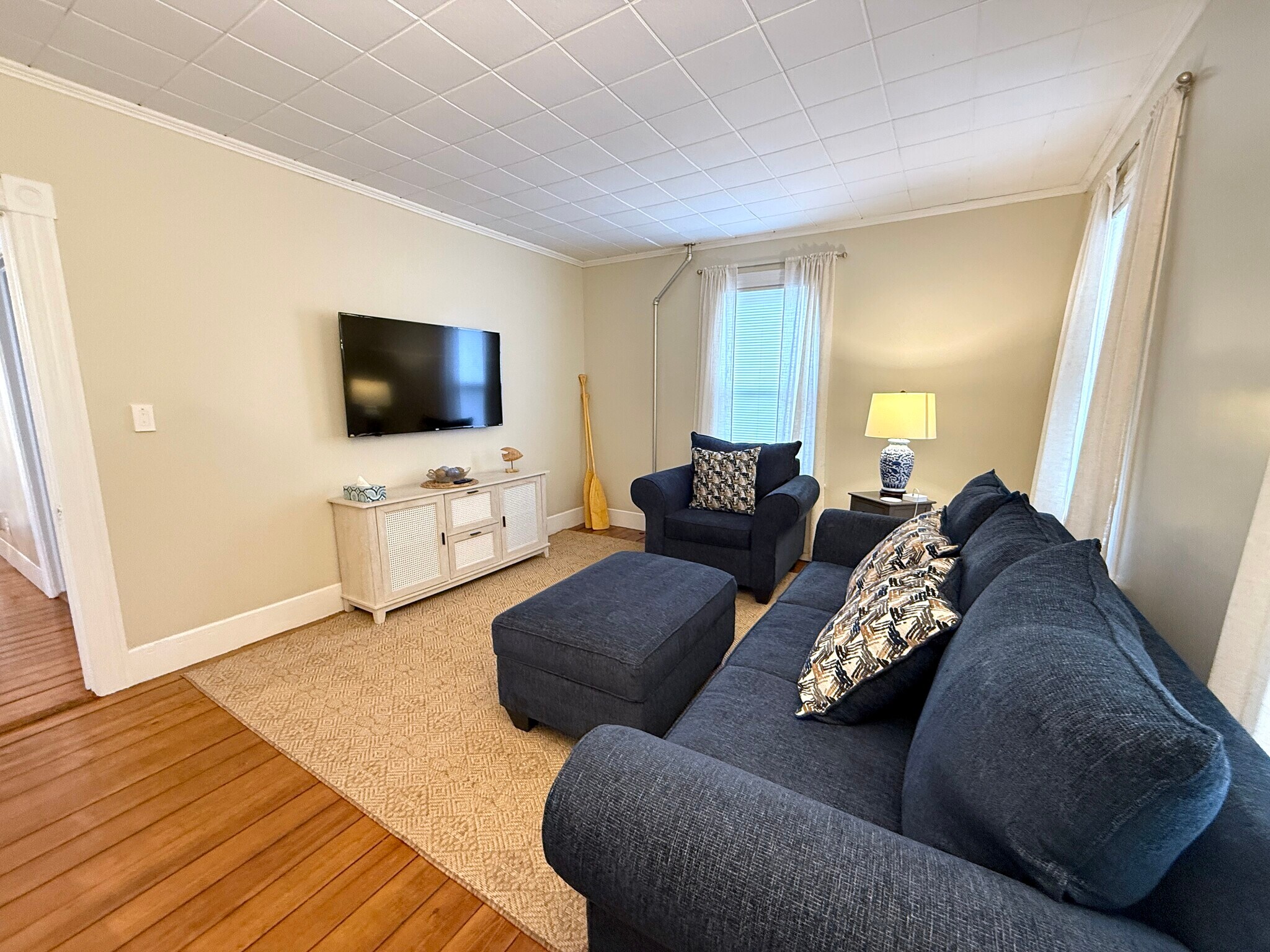 Living Room - 15 Summit St