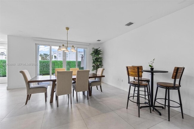 Building Photo - 10330 NW 68th St