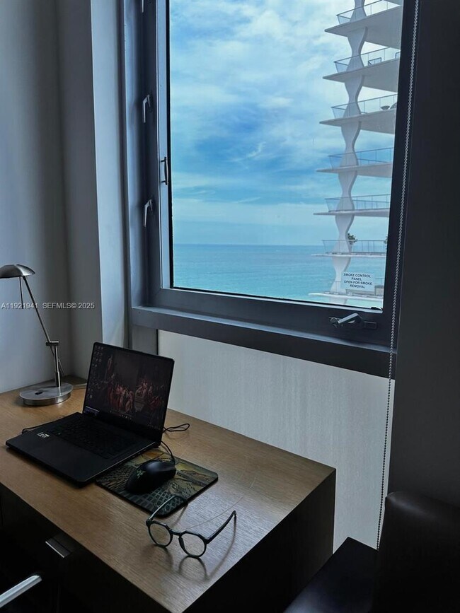 Building Photo - 17001 Collins Ave