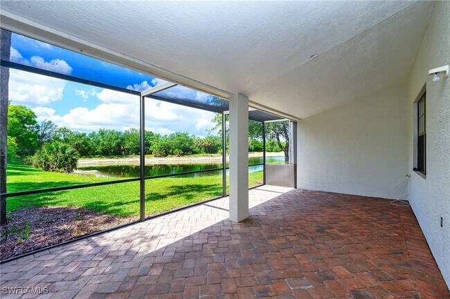 Building Photo - 15056 Summit Pl Cir