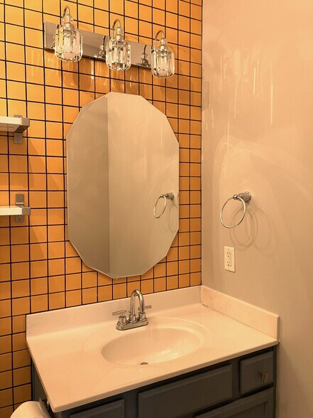 Full bathroom with tub - 144 Breezes Dr