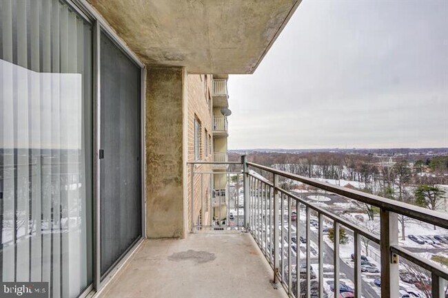 Building Photo - 1836 Metzerott Rd