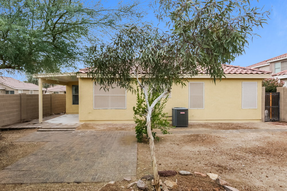Building Photo - 2466 E Hazeltine Way