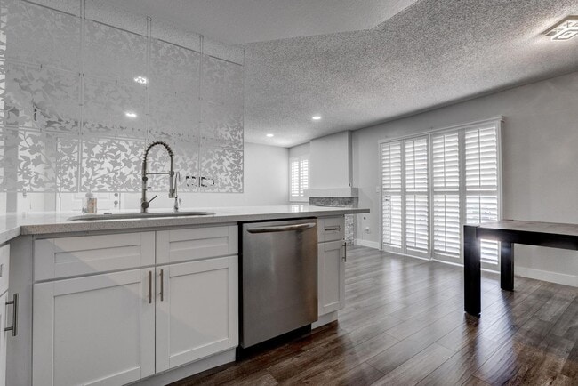 Building Photo - 7905 Idledale Ct