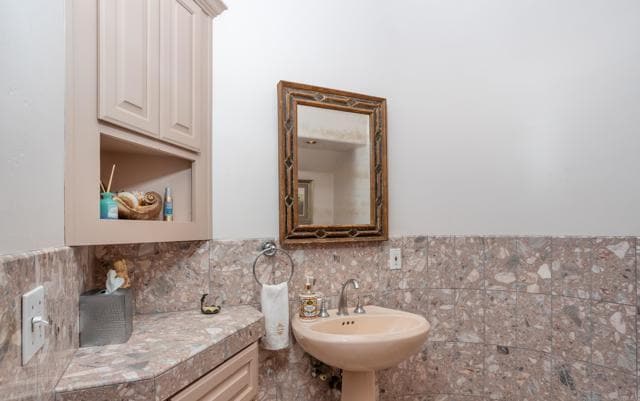 Building Photo - 1612 Cajon Pl