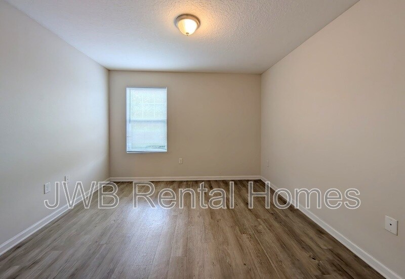 Building Photo - 7824 Playschool Ln