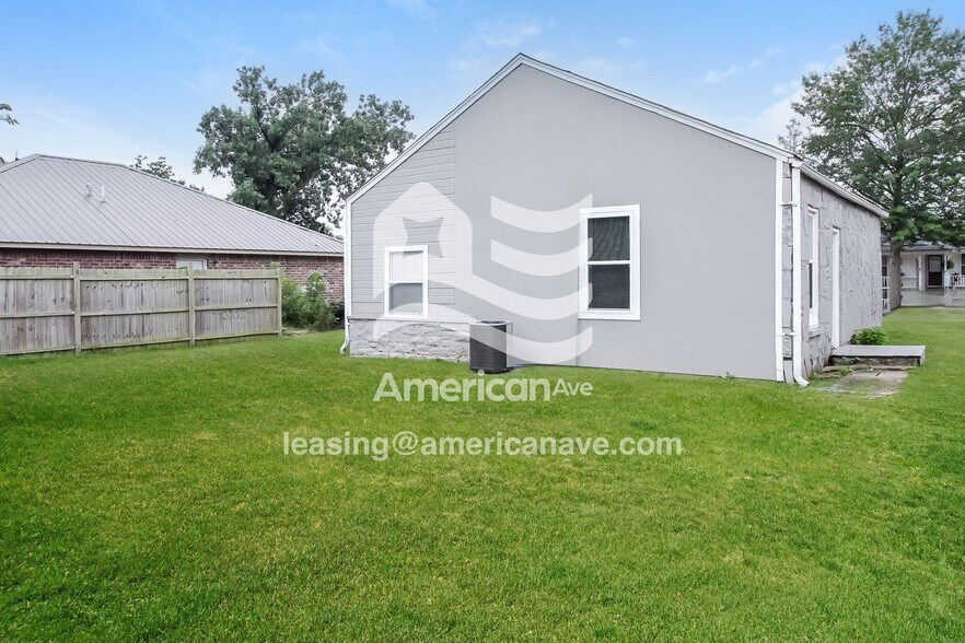 Building Photo - 532 S Muskogee Ave