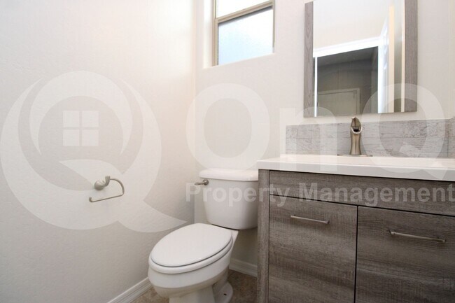 Building Photo - 13153 W Lariat Ln