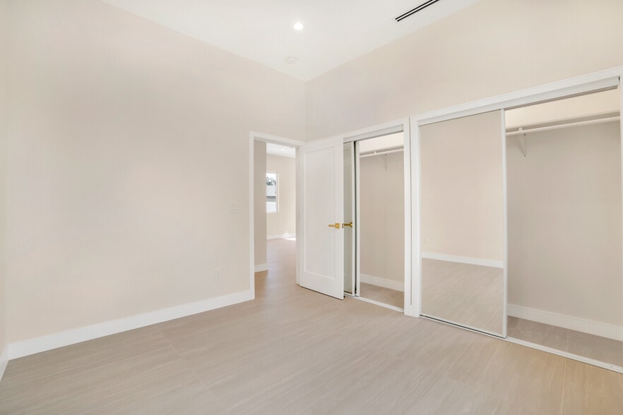 Building Photo - 10327 Wish Ave