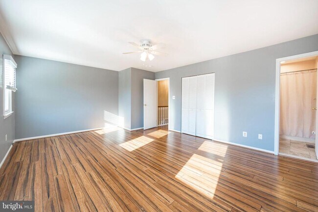 Building Photo - 3930 Gatehouse Lane