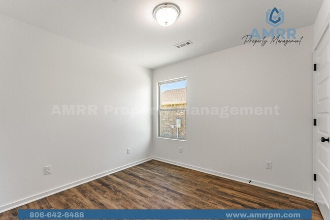 Building Photo - Spacious 3-Bedroom Home – Your Perfect Family Home!