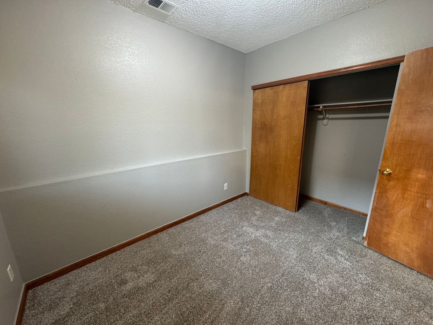 Building Photo - 1460 W 134th Pl