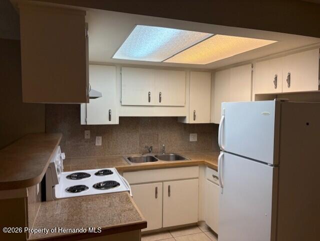 Building Photo - 6165 Chesham Dr