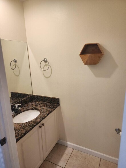 Building Photo - 460 Marbella Dr