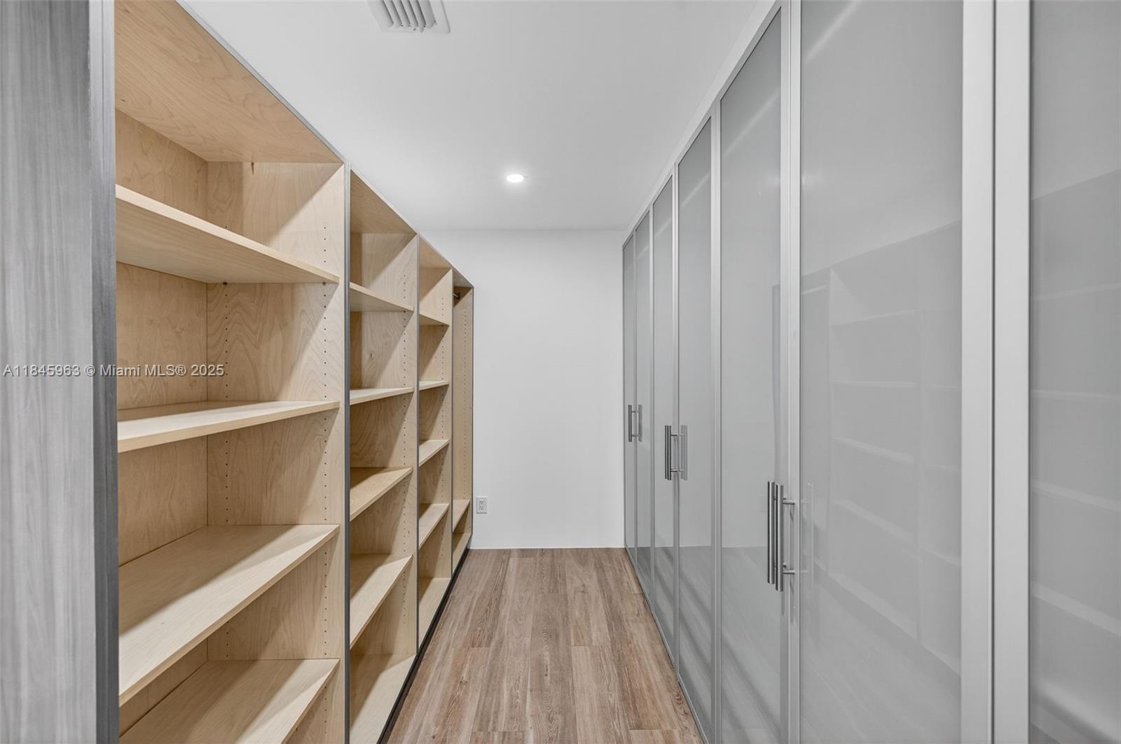 Building Photo - 1511 SW 30th Pl