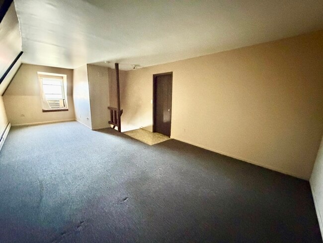 Building Photo - 1105 Morton Ave