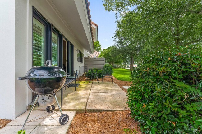 Building Photo - 5073 Beachwalk Way