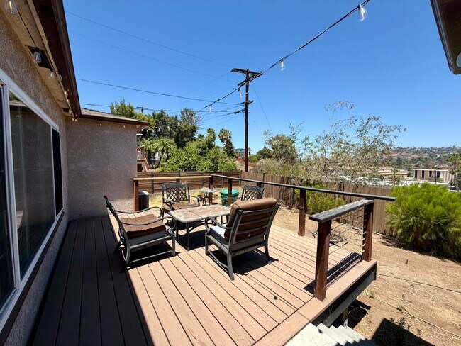 Building Photo - Spacious College Area Home with Garage and Backyard!