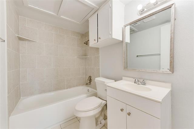 Building Photo - 1313 Willow Wood Ct