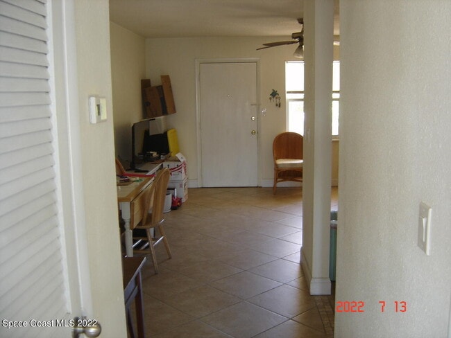Building Photo - 7801 Ridgewood Ave