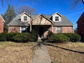 Building Photo - 1705 Carolyn Dr