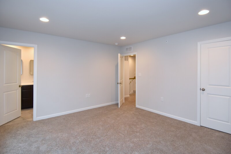 Building Photo - 122 Gress Rd