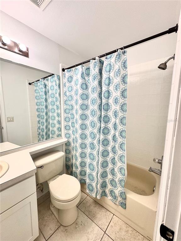 Building Photo - 13415 Fairway Glen Dr