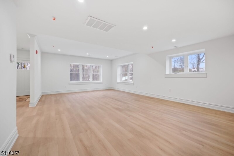 Building Photo - 1209 Littleton Rd