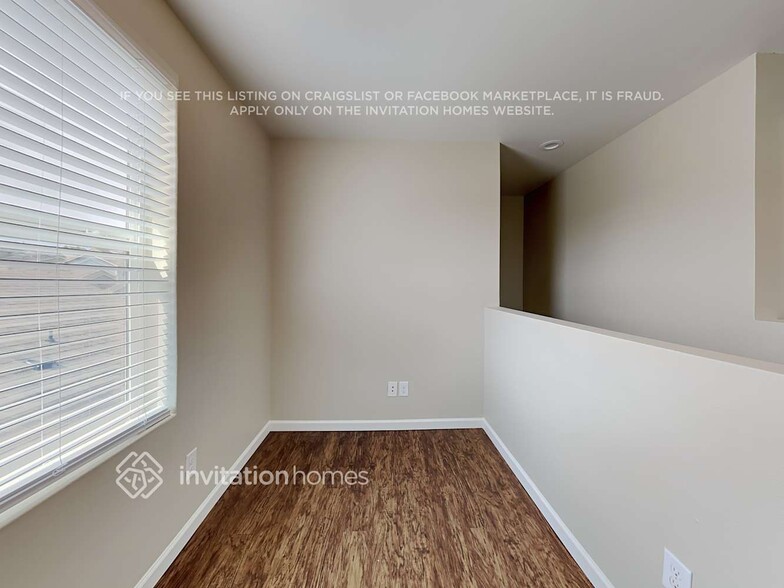 Building Photo - 19431 21st Ave Ct E