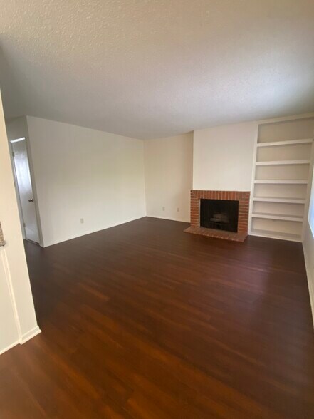 Building Photo - 3414 Jasmine Ave