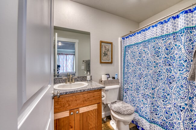 Building Photo - 1113 Jessica Ct