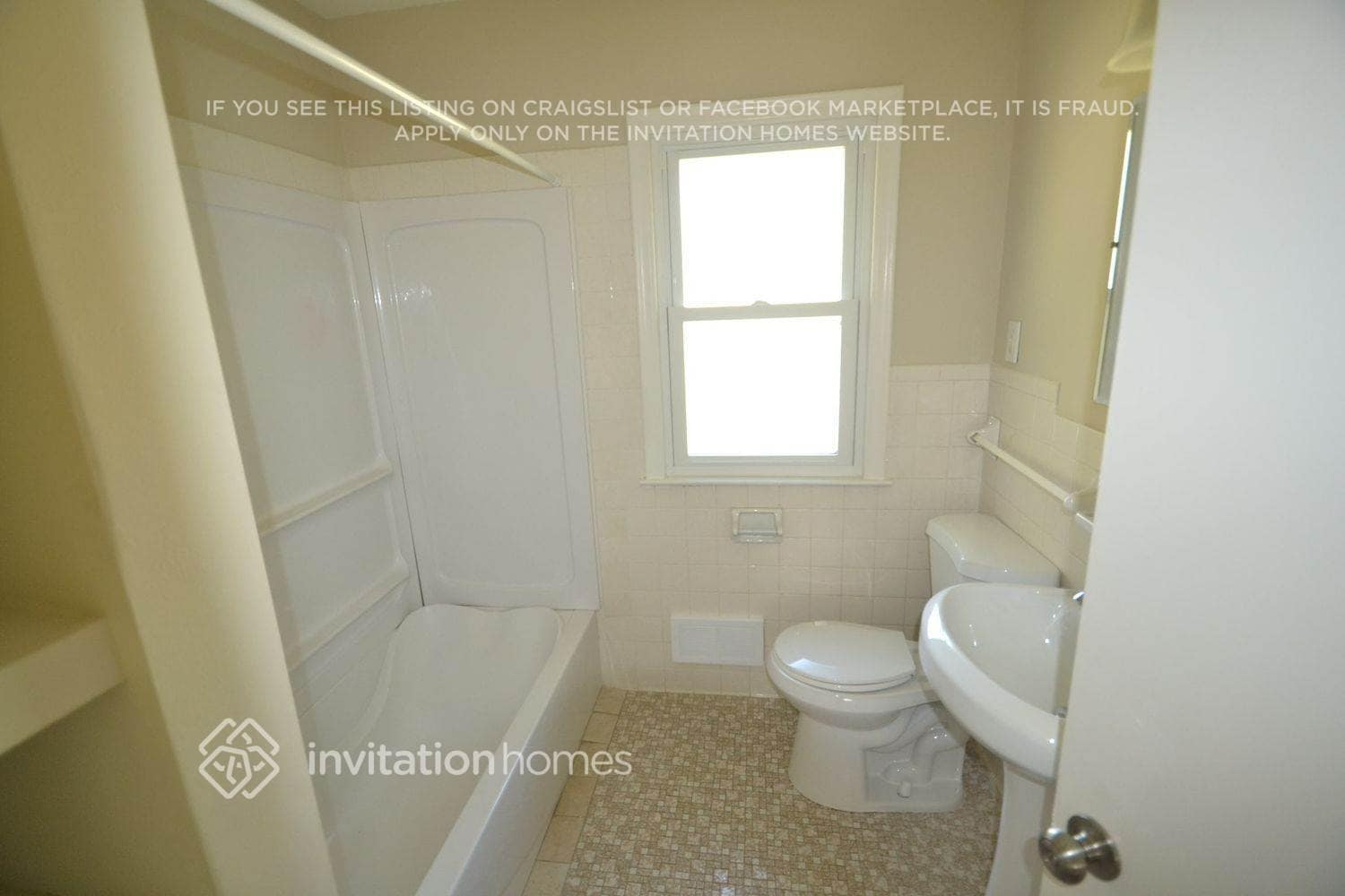 Building Photo - 7101 Hartkopf Ln