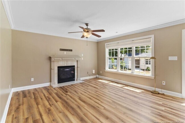 Building Photo - 5802 Rainsford Dr