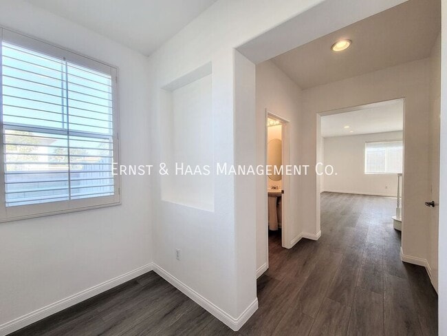 Building Photo - 17528 Yellowwood Way