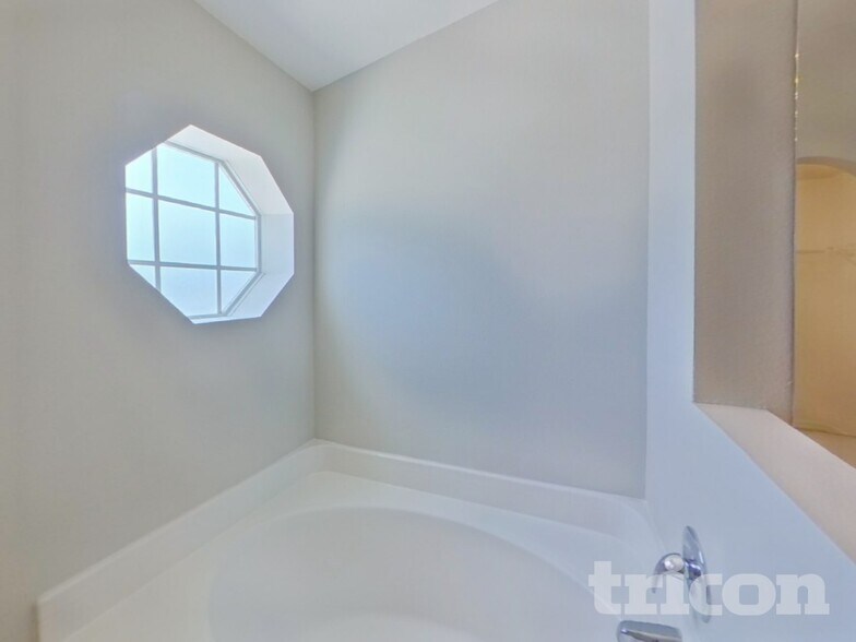 Building Photo - 12945 Bridleford Dr