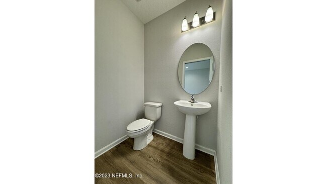 Building Photo - 344 Pine Bluff Dr