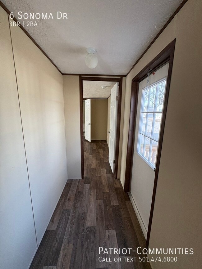 Building Photo - 6 Sonoma Dr