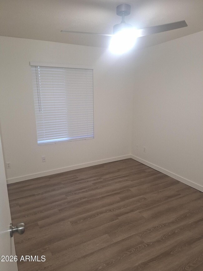 Building Photo - 2839 E Altadena Ave