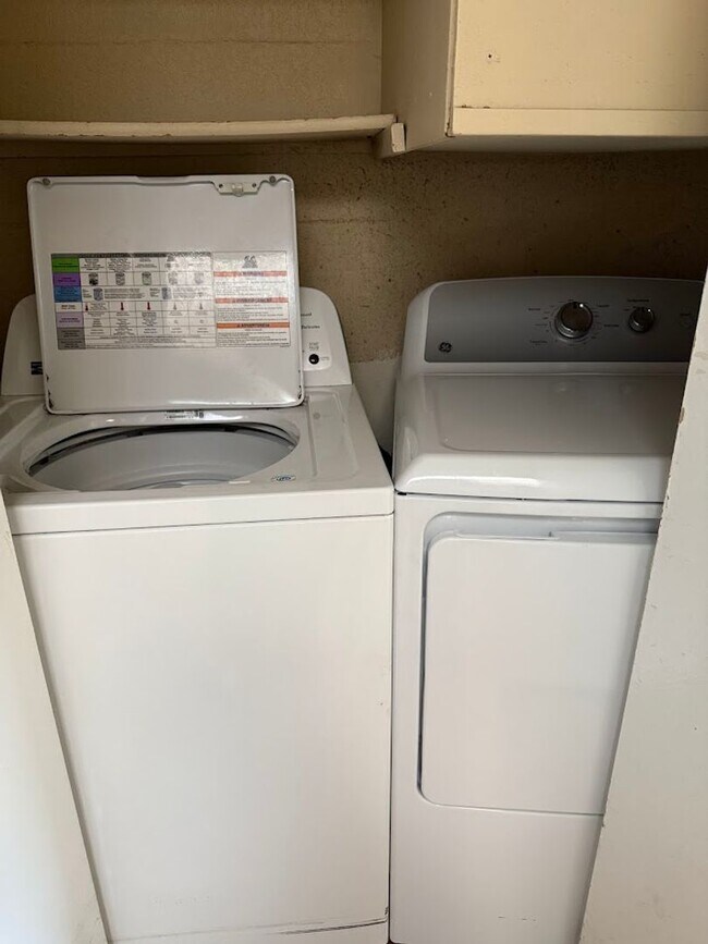 Building Photo - K039 - Croix #223