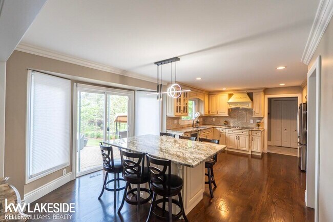 Building Photo - 47898 Lamplighter Trail