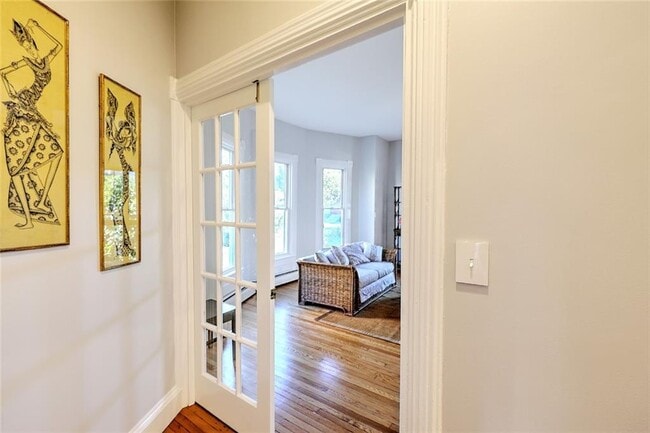 Building Photo - 13 Rhode Island Ave