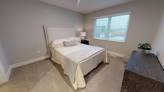 Building Photo - Bluebell | Two Bedroom - Basement Walkout