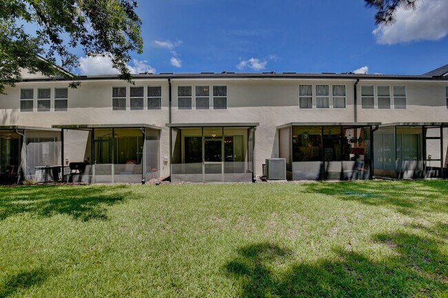 Building Photo - 6080 Twain St