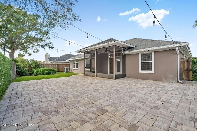 Building Photo - 13128 Harborton Dr