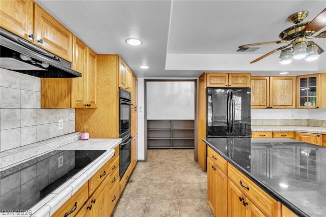 Building Photo - 2457 Swan Ln